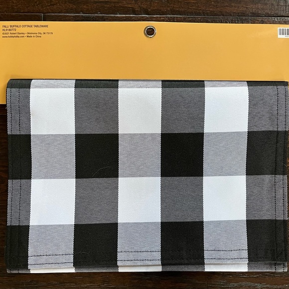 Robert Stanley Dining Robert Stanley Signature Collection Table